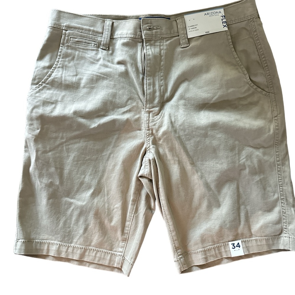 NWT Arizona Jean co. Classic Fit Khaki Shorts size 34